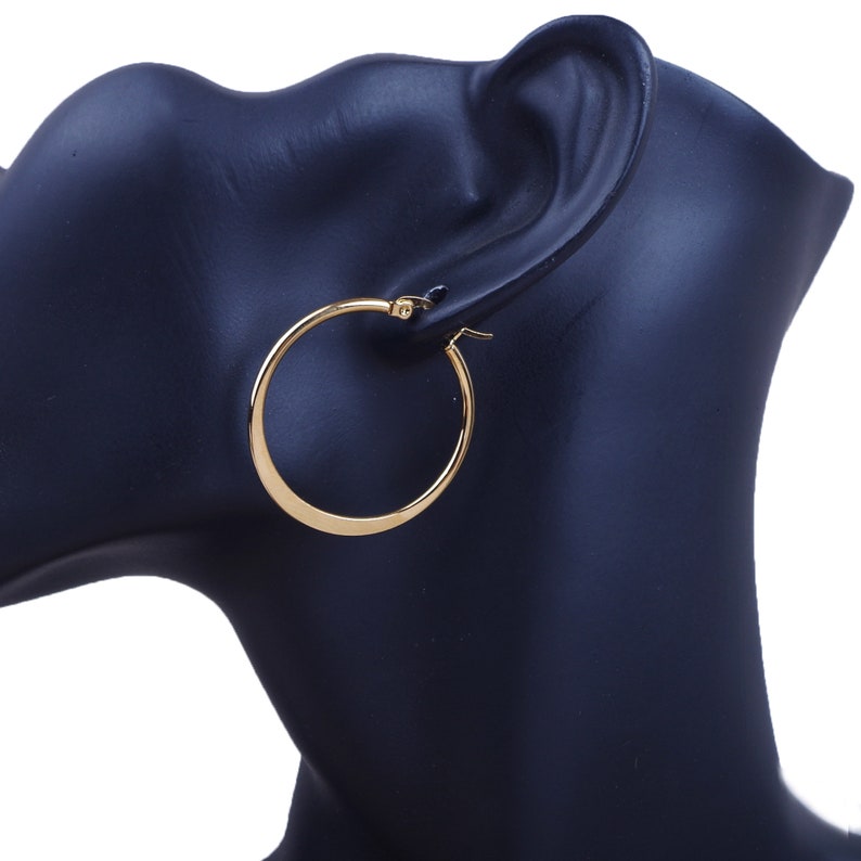 Round flat end hoop earrings 15 mm, 20 mm, 25 mm, 30 mm, 35 mm, 40 mm hoop earrings in hypoallergenic gold-plated stainless steel 3,5 cm