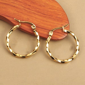 25 mm twisted round hoop earrings, hypoallergenic stainless steel rings gilded with fine gold image 1