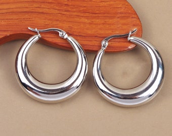 30mm thick round hoop hoop earrings in hypoallergenic stainless steel