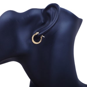 Round flat end hoop earrings 15 mm, 20 mm, 25 mm, 30 mm, 35 mm, 40 mm hoop earrings in hypoallergenic gold-plated stainless steel 1,5 cm
