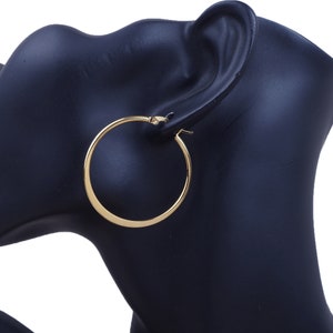 Round flat end hoop earrings 15 mm, 20 mm, 25 mm, 30 mm, 35 mm, 40 mm hoop earrings in hypoallergenic gold-plated stainless steel 4 cm