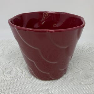 Vintage Alamo Pottery Burgundy Scalloped 5” Vitreous China Flowerpot Planter Made in San Antonio TX USA