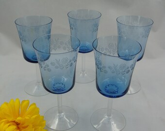 Signed FOSTORIA Intimate Blue Floral Etched Large Wine ~ Water Goblet ~ Elegant Stem Stemware ~ Set of FIVE (5) ~ Made in the USA