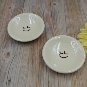 Vintage Wallace China Restaurant Ware Westward Ho Rodeo-patroon Branding Iron Set van twee Butter Pats ~ Geen stempel op de achterkant