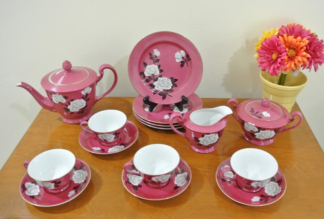 Nippon Noritake Toki Kaisha Porcelain Fine China Tea Set Rich Pink