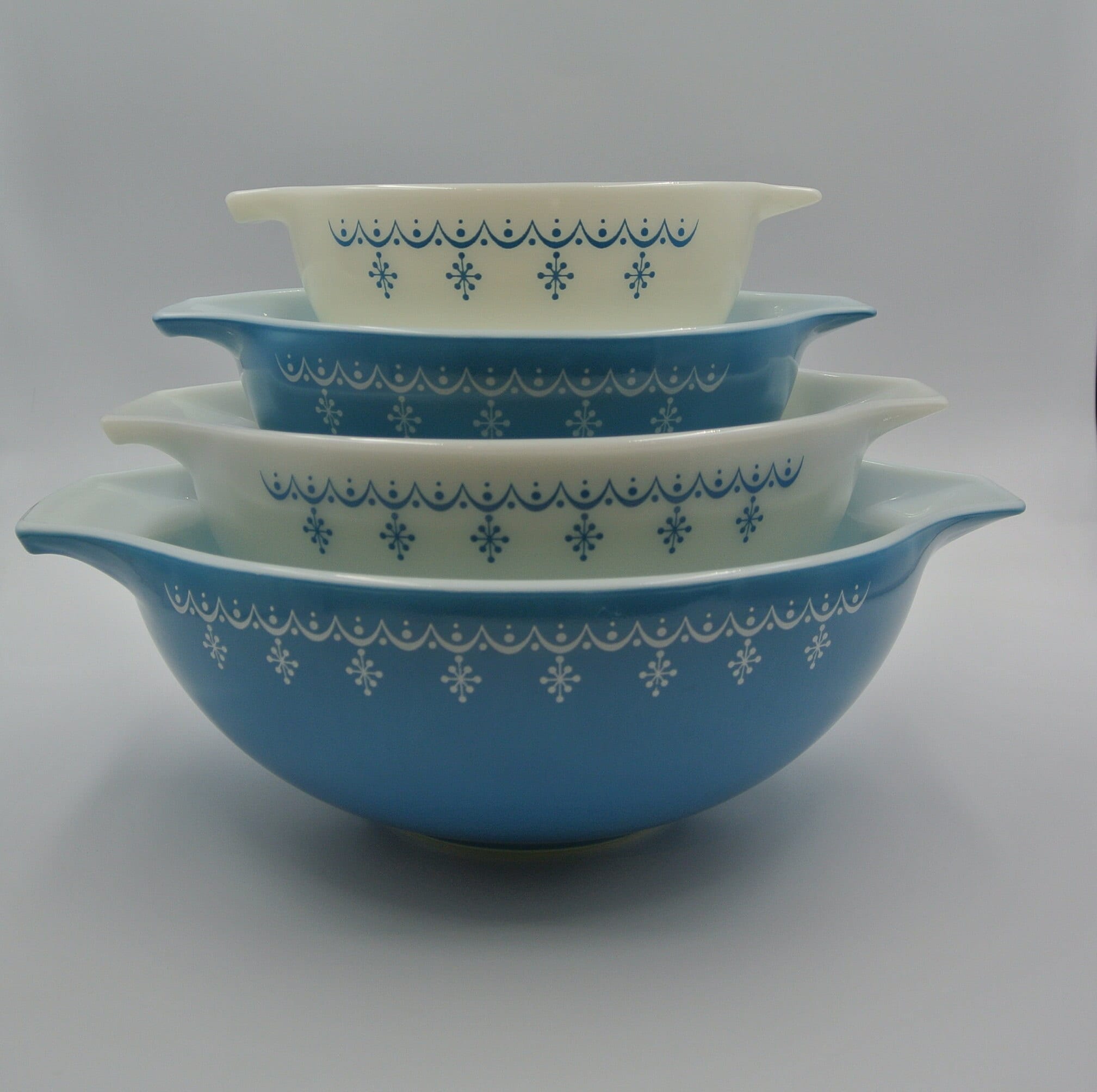 SALE☆ラス１即納☆涼し気なガラスのGlinda Glass Bowl 4枚SET SALE☆ラス1即納☆涼し気なガラスのGlinda Glass Bowl 4枚SET