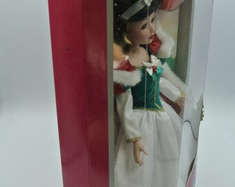 Snow White Disney Princess Porcelain Keepsake Collection Doll