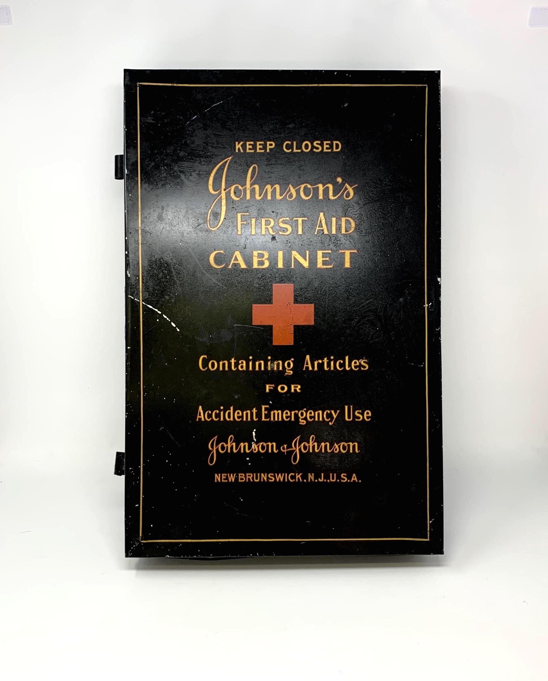 Vintage johnson and johnson first aid kit - Etsy 日本