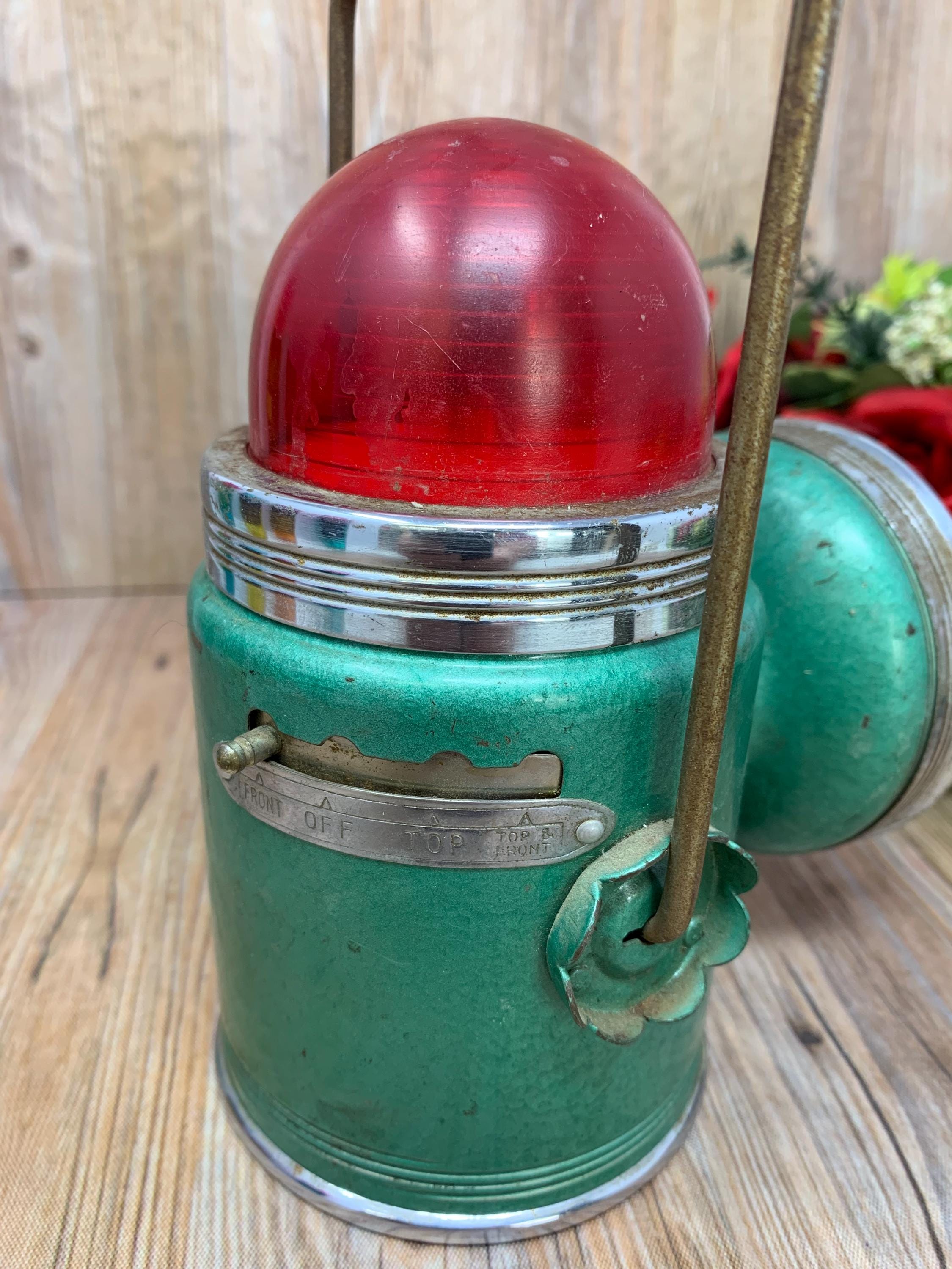 Vintage Globe Brand Railroad Lantern/flashlight ~ Red Dome Signal