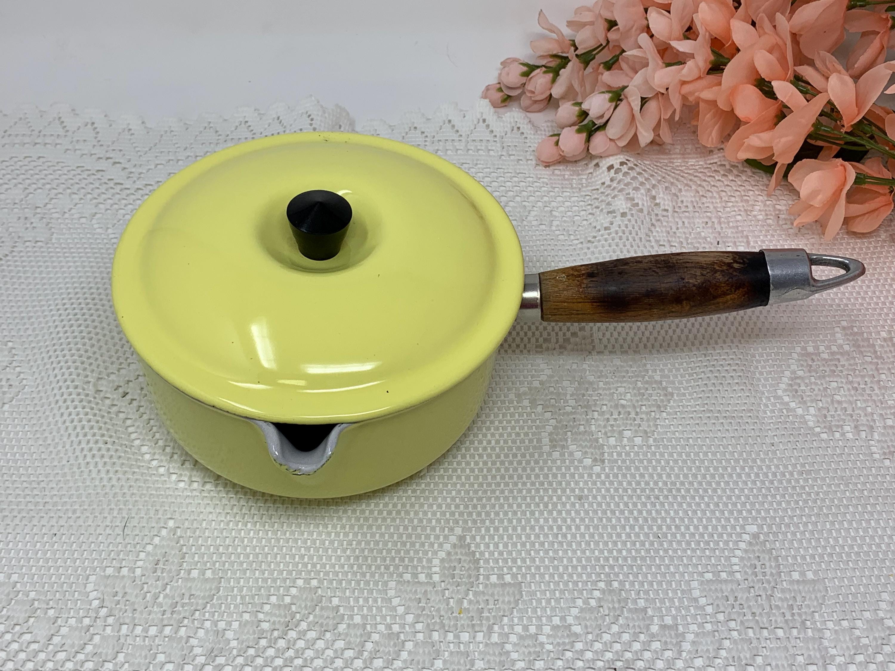 LE CREUSET マルミット18cm イエロー　USED LE CREUSET マルミット18cm イエロー USED - メルカリ