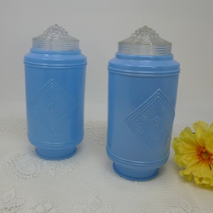 1930&#39;s Matching Set of Two Art Deco Baby Blue Torpedo Skyscraper Boudoir Glass Lamp Shade