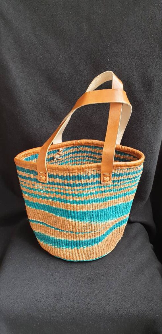 Handmade African Sisal Bag/Tote Bag ~ Kiondo - Big size 10"