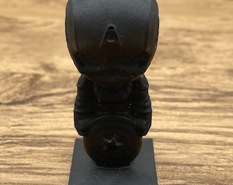 Obsidian Captain America - Captain America carved crystal - Crystal carved Captain America