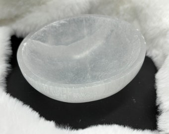 Selenite Bowl - Carved Selenite Bowl - Trinket Gem Bowl - Jewelry Crystal Bowl - Carved Crystal Bowl - Small Selenite Bowl