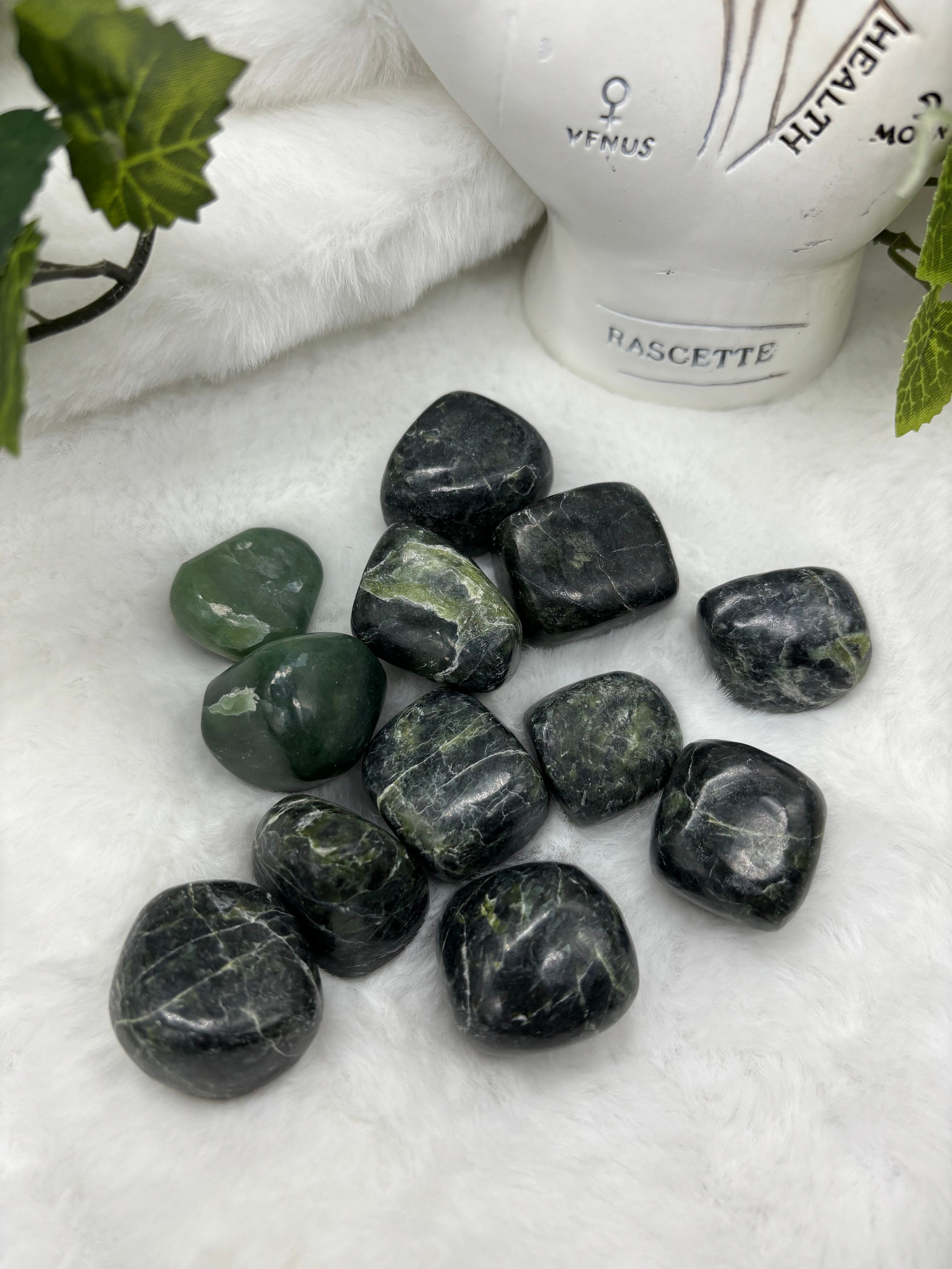 Minerals Dark Green Stone With White Veins Tumbled Stones Dark