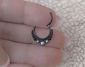 Hinged Steel Hoop /Acero con bisagra/Surgical Steel/Hypoallergenic/Small Earrings/ Black Color/Pearls/Dark Jewelry/Septum/Lobule/Tragus