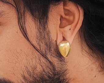 Peso del oído en latón Diseño de gota/14 mm Thickness/Unisex/Vendido por PAREJA/Urbano/Liso/Color dorado/Diseño orgánico/ Níquel Free