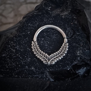 Silver Septum/Sterling silver Ring/Geometric Patterns/Sacred Jewelry/Festival Accessoriesl/Silver Color/Small Earring/ Fancy Jewels