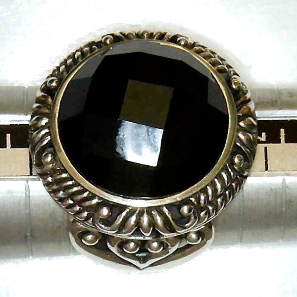 US Size 8, Chunky Faceted Black Onyx Bezel set in oxidized 925 Sterling Silver setting, stone has criss cross cut top.