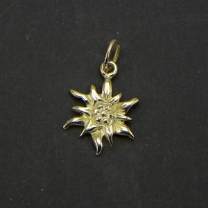 Edelweiss Pendant - in Gold 14KT