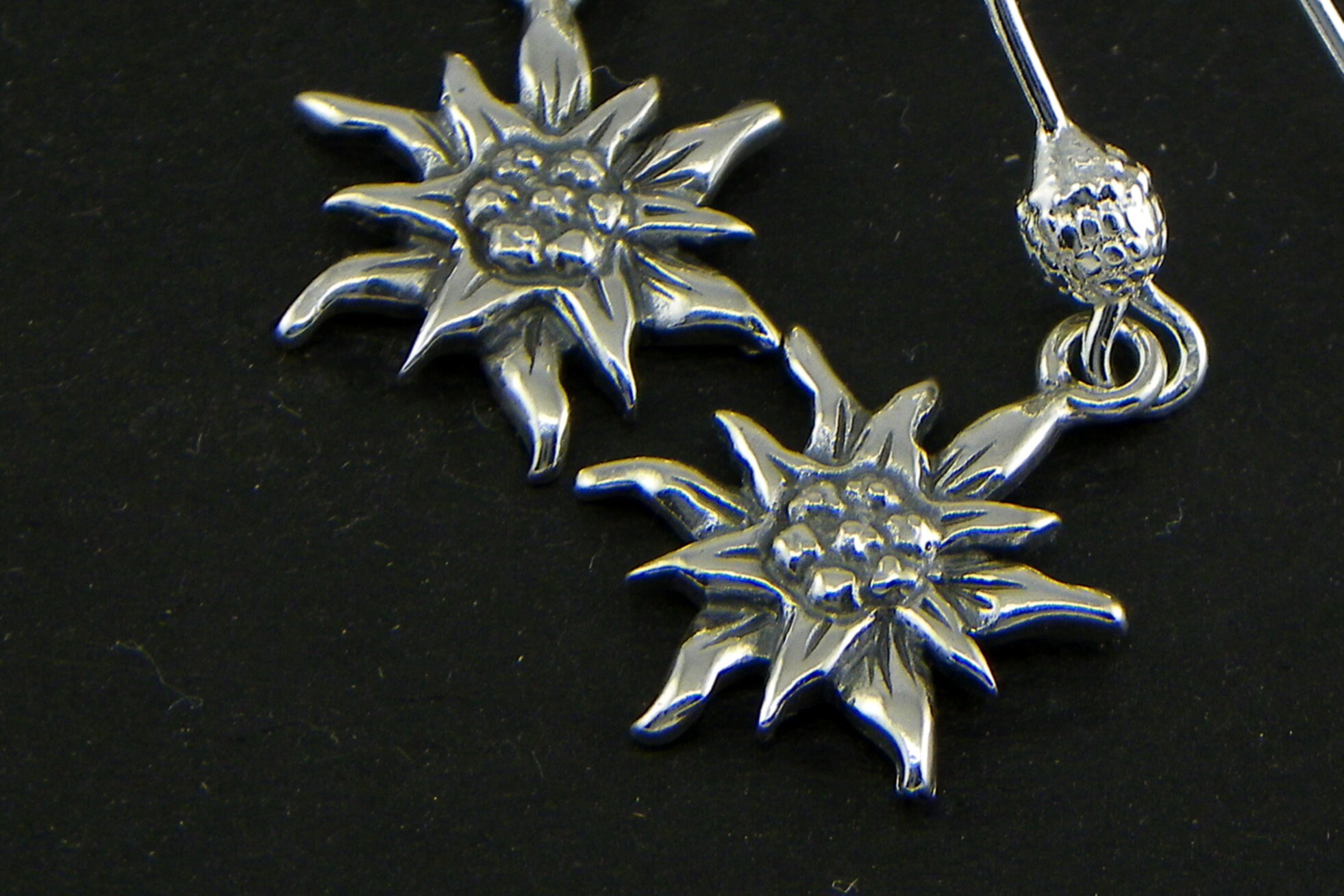 Un Paio Di Orecchini A Gancio A Leva Tibetani A Tema Stellati Fatti A Mano. - Italia - Foto 11