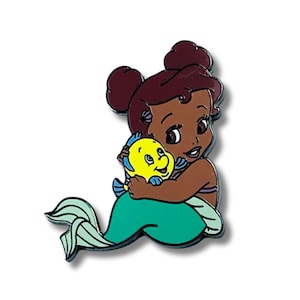 Pin – Ariel as Kid from The Little Mermaid – Disney Fantasy | Collectible Mermaid Kingdom Atlantica Childhood Keepsake Accessory