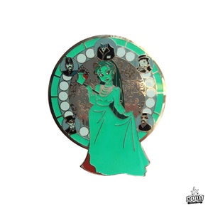 Pin – Princess Tiana from The Princess and the Frog – Disney Fantasy | New Orleans Voodoo Inspired Collectible Gift for Disney Princess