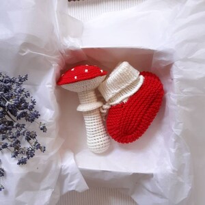 Fly agaric mushroom rattle & santa baby shoes, christmas booties, unique goblincore baby gift, knit rattle and booties, forest baby shower image 2