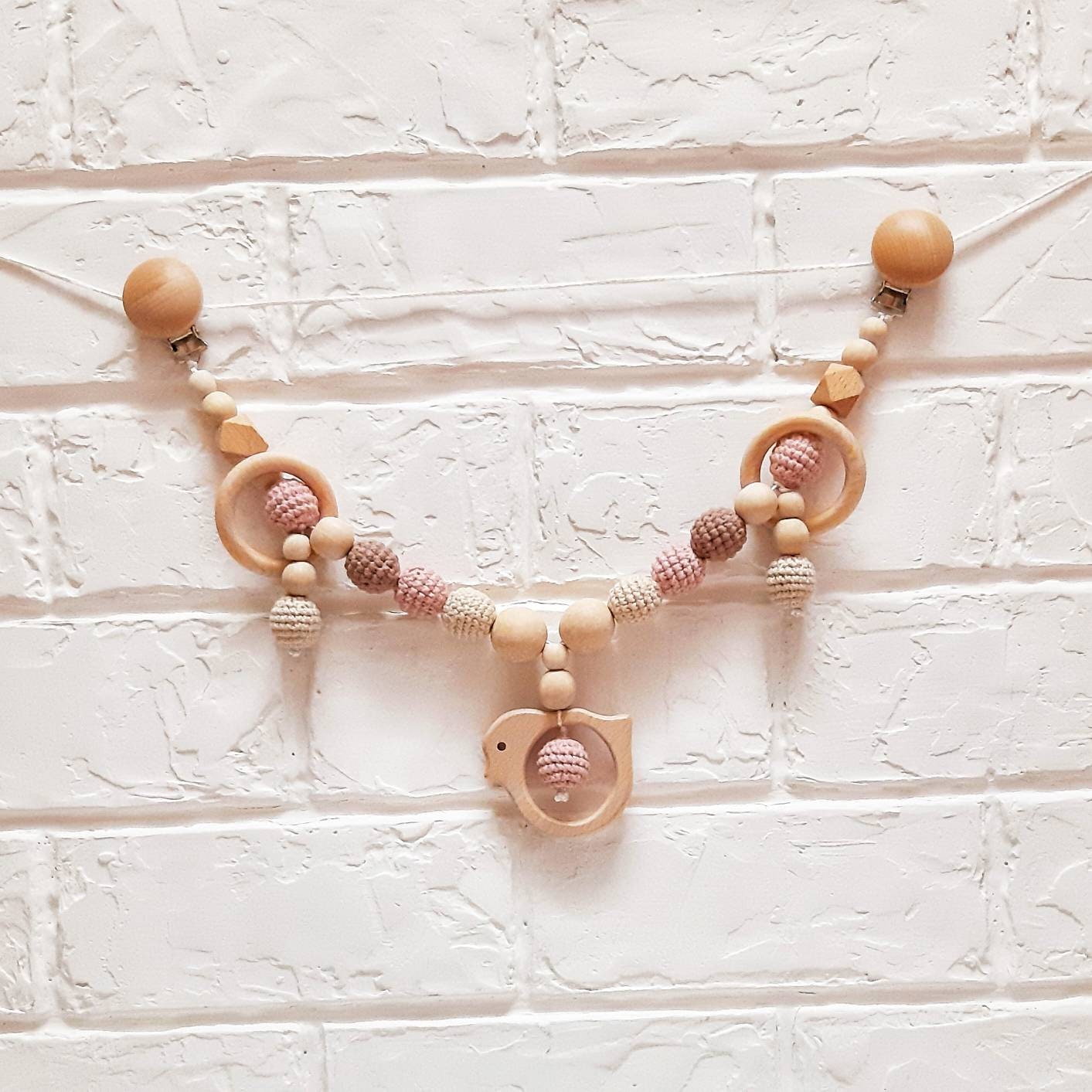 Bebé niña juguete del cochecito de madera guirnalda de la | Etsy