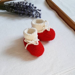 Fly agaric mushroom rattle & santa baby shoes, christmas booties, unique goblincore baby gift, knit rattle and booties, forest baby shower Booties