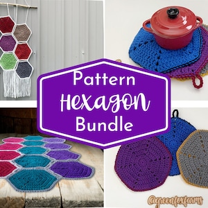 Könnte beinhalten: Ein Häkelmuster-Paket mit sechseckigen Designs. Das Paket enthält Muster für eine Wandbehänge, Topflappen und einen Tischläufer. Die Muster sind in verschiedenen Farben erhältlich, darunter Lila, Türkis, Grau und Rot.