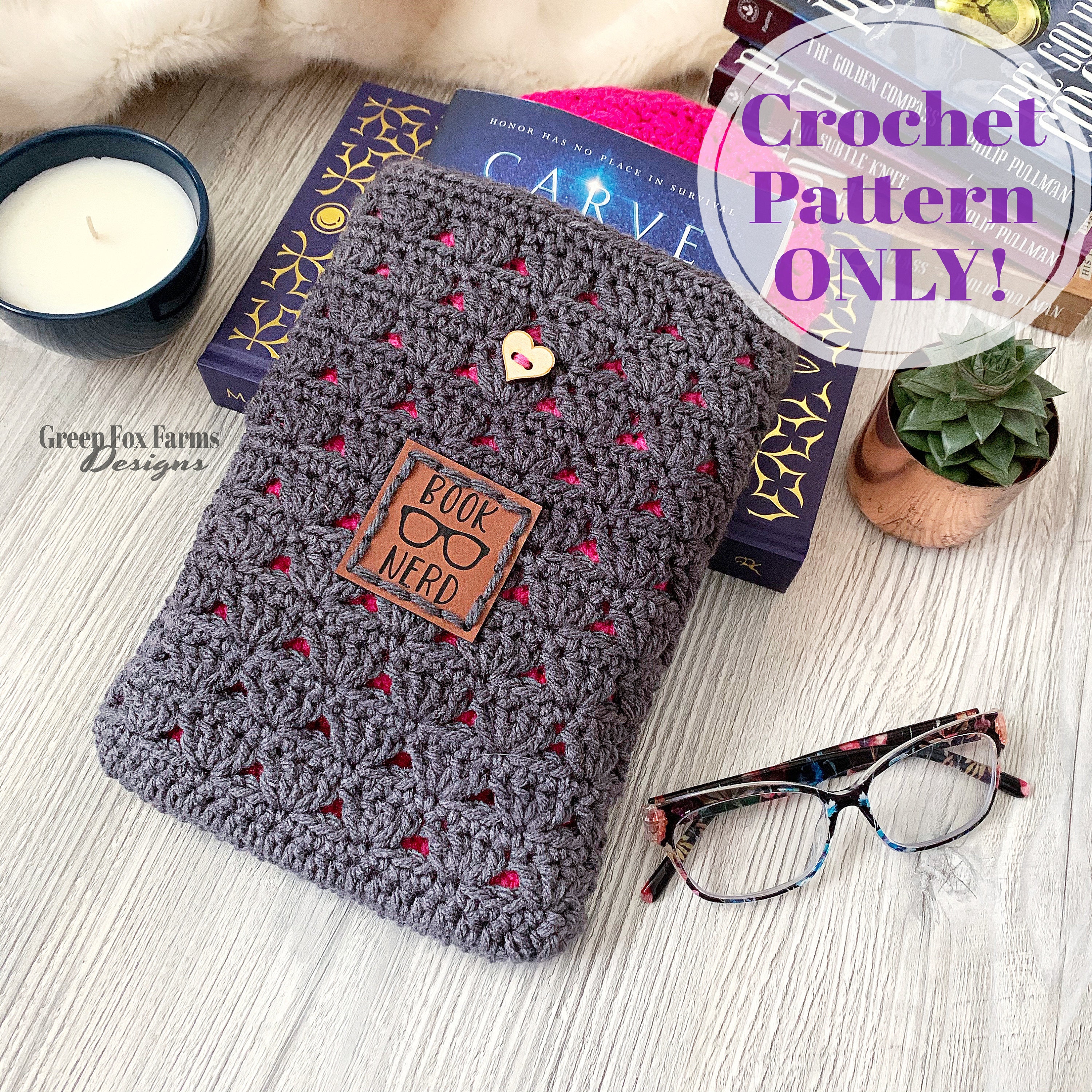 30 Book Sleeve Crochet Patterns for Stylish, Protective Handmade Reading Accessories 8 Padded Book Sleeve Crochet Pattern