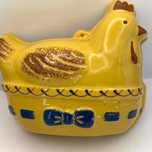 Vintage Ceramic Chicken wall plaque, country kitchen decorative hen, yellow chicken wall plaque