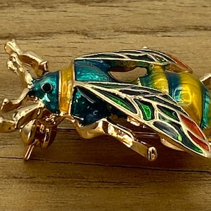 Vintage Enamel and Gilt bee brooch, colourful bug lapel pin