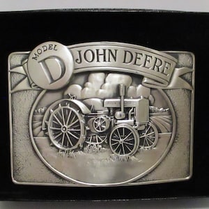 John Deere 1923-1953 Vintage Model &quot;D&quot; Two-Cylinder Tractor with Steel Wheels Belt Buckle 1988 Limited Edition jd  Silver in Color