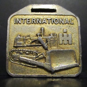 IH International Harvester TD14 TD15 TD24 TD25 T340 Crawler Tractor Dozer Bulldozer Pocket Watch Fob GRAVES EQUIPMENT Mass. Construction