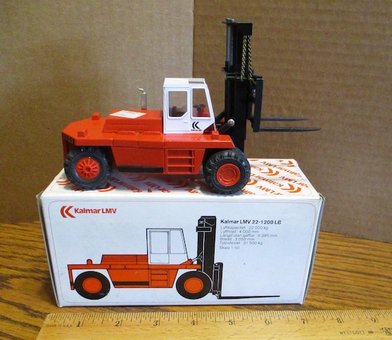Conrad #2991 Kalmar Sweden LMV22 Forklift Truck 1/50 Adult