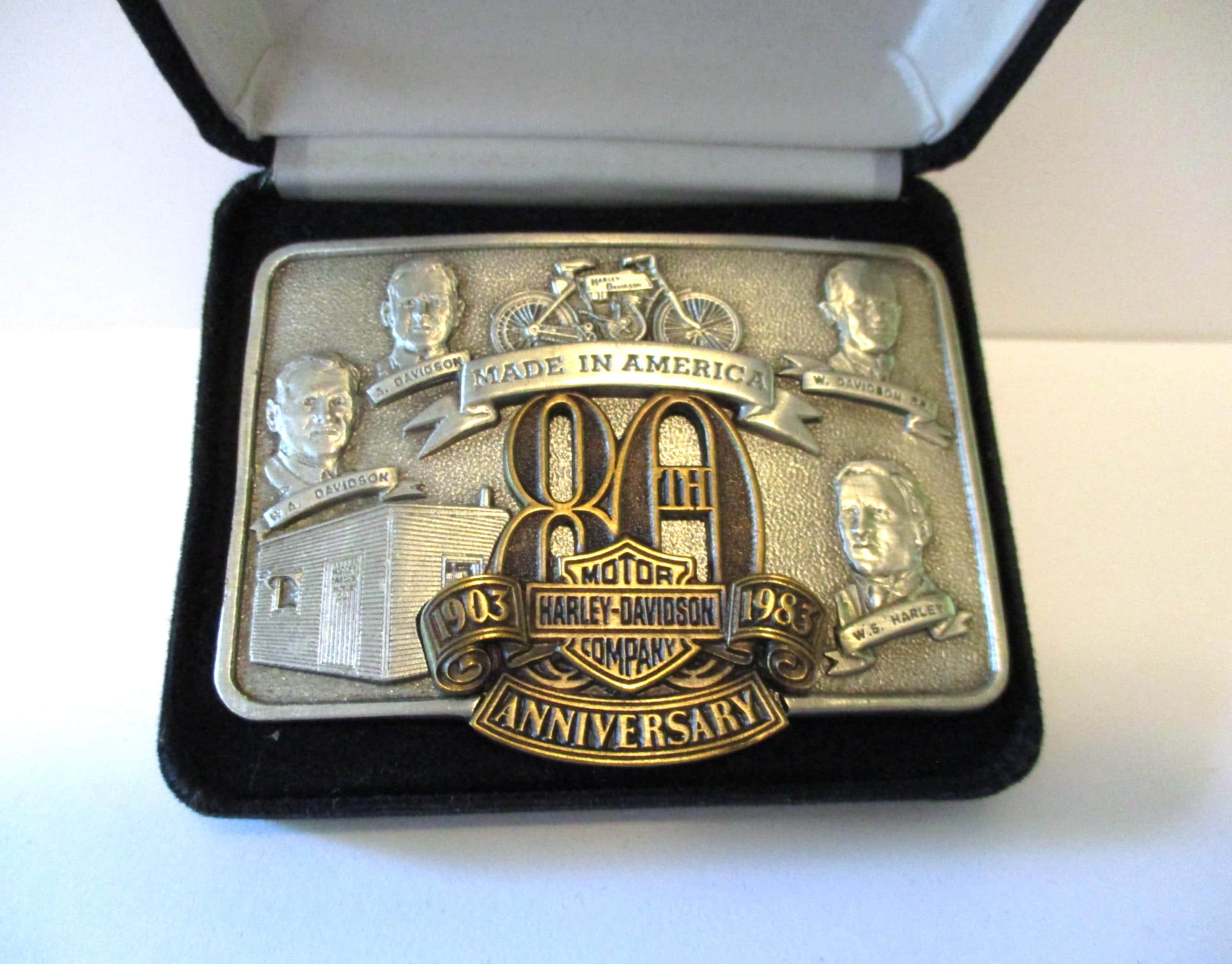 【Harley Davidson】純銀刻印あり含む　ヴィンテージブローチ　3点 1983 Harley Davidson Motorcycle 80th Anniversary Belt Buckle