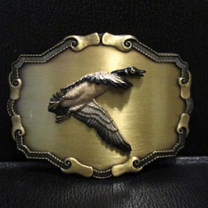 Vintage Goose Bird in Flight 3D Raised Raintree Belt Buckle 1977 or 1978 Outdoor Wildlife Hunting Collectible
