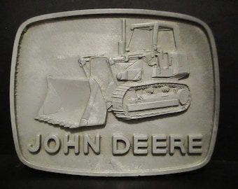 John Deere 850 Crawler Tractor Loader Pewter Finish Belt Buckle 1978 Vintage JD Collectible bouw mijnbouw grondverzet