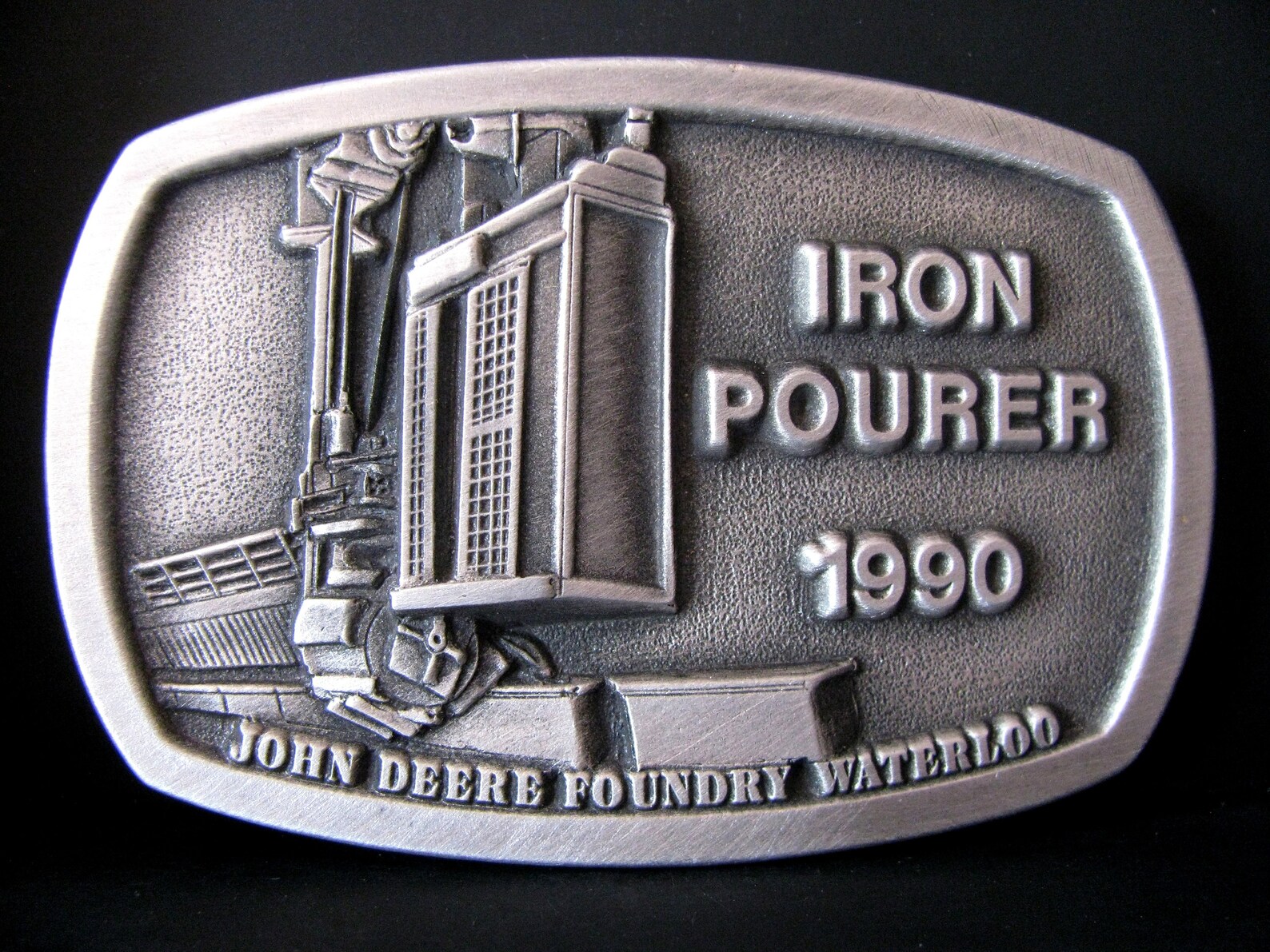 John Deere Foundry Waterloo Iowa iron Pourer 1990 Pewter Belt Buckle