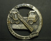 GRADALL a Division of Warner Swasey Company Truck Wheeled Excavator Key Chain Fob Advertising Promo MISSING RING on top to connect key ring