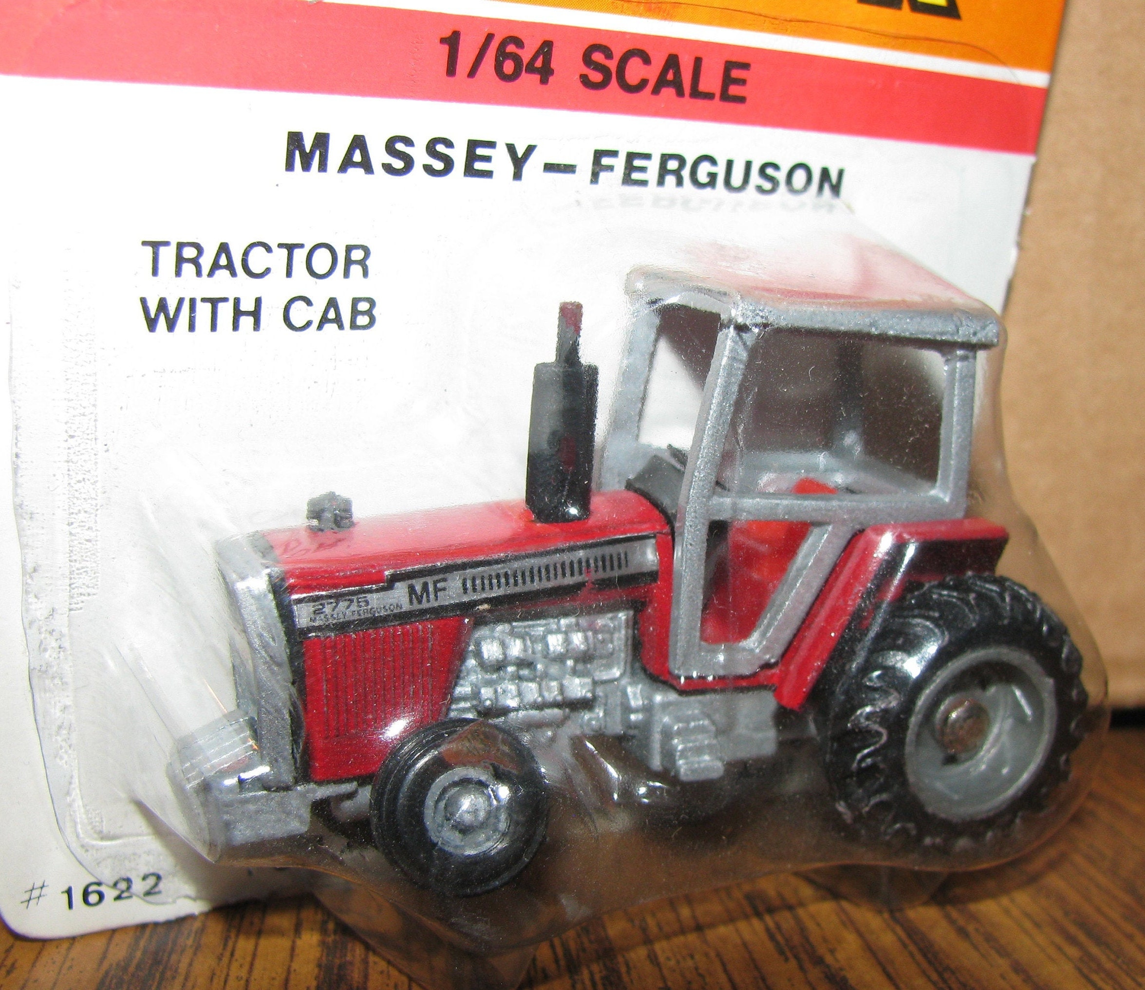 *1/64 Massey Ferguson MF 2775 Row Crop Tractor 1980’s Ertl Toy #1622 Die Cast 