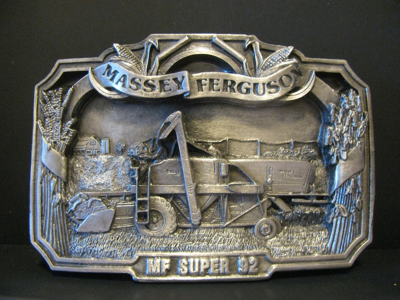 Massey Ferguson MF SUPER 92 Combine Pewter Belt Buckle 1986 Limited Edition #5505000 Trademark Grain Head barn field harvest wheat