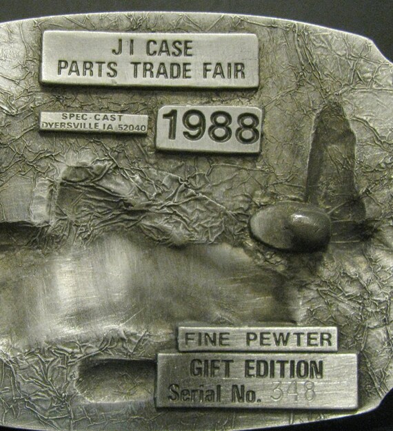 J I Case Parts Trade Fair W30 Wheel Loader  display picture 1