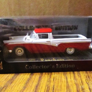 GENUINE 1/43 フォード ランチ ワゴン 1959 レッド/ホワイト Diecast model cars Ford Ranch Wagon 1/43 Motorhead red/white 1959