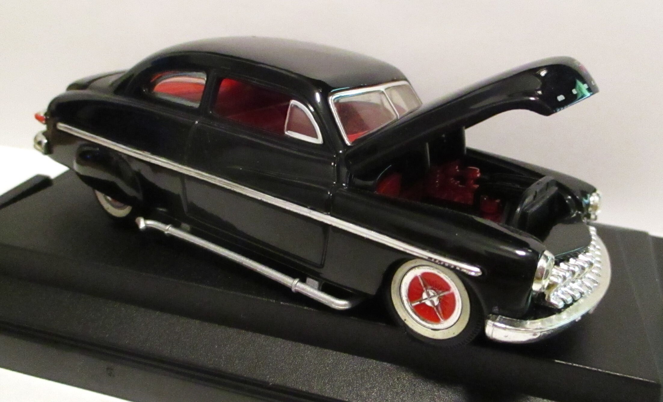 1949 Black Mercury Custom Car With Case 1:43 Ertl Collectibles