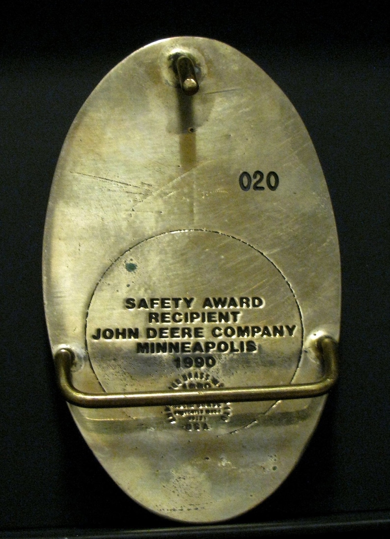 RARE John Deere Model D Tractor Moving Iron Safely 1990 Minneapolis Employee Safety Award Belt Buckle jd Anacortes Brass Works Lt Ed #20100