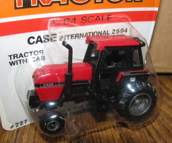 Case IH International 2594 Row Crop Tractor With Cab 1/64 ERTL Toy