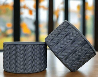 BRI (Charcoal Body Gray) | Cable Knit Sweater | Silicone Tumbler Boot